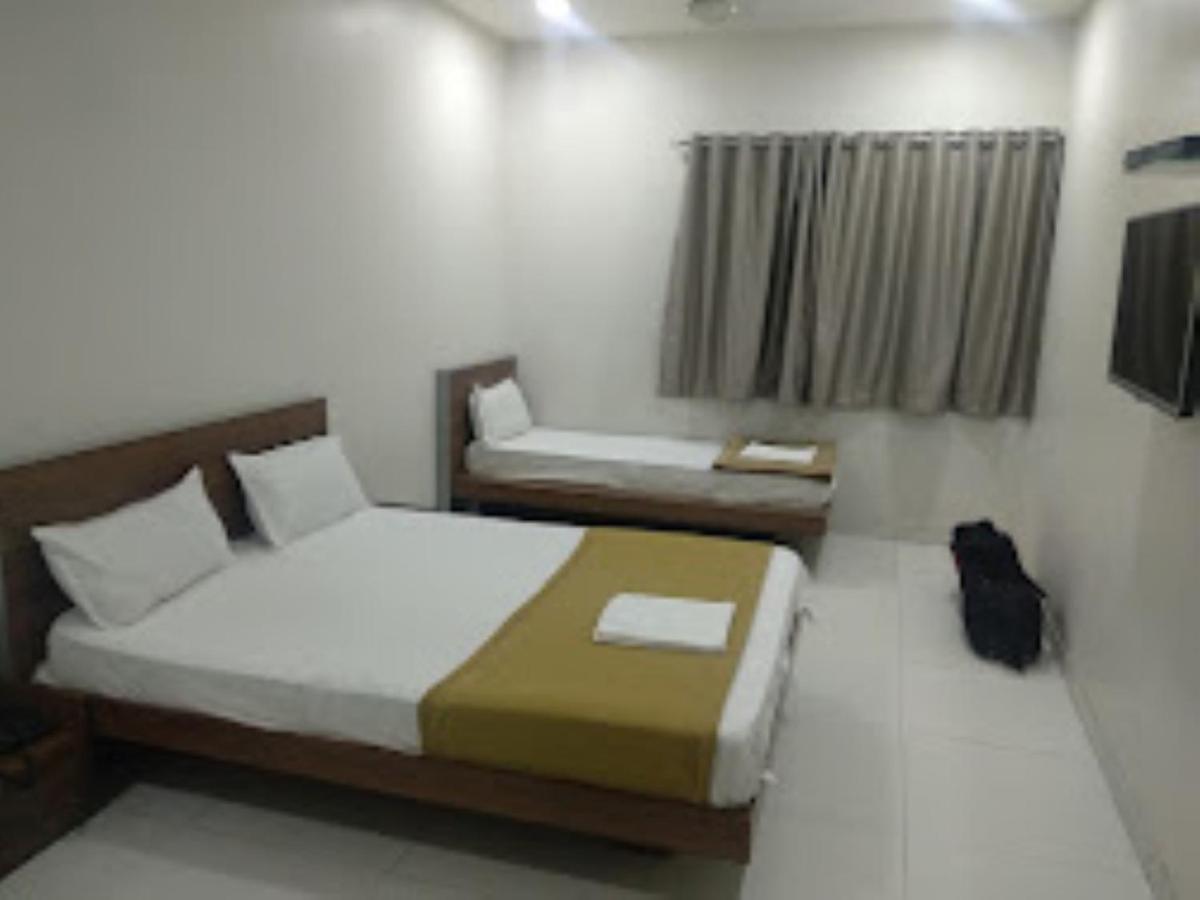 Hotel Avanti, 纳西克 外观 照片