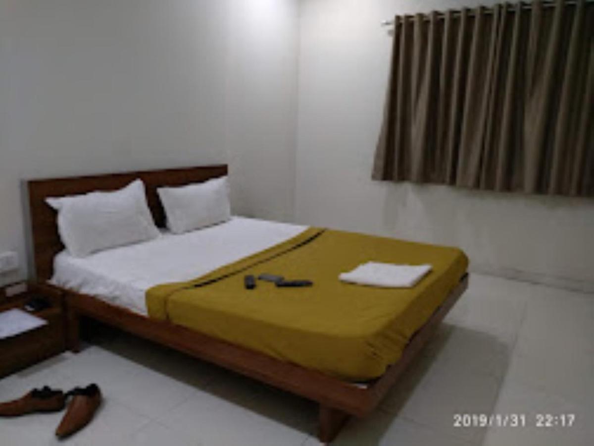 Hotel Avanti, 纳西克 外观 照片