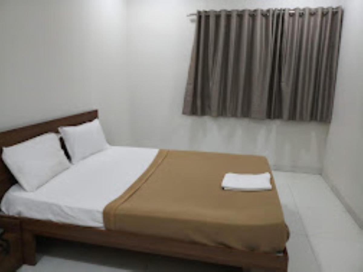 Hotel Avanti, 纳西克 外观 照片