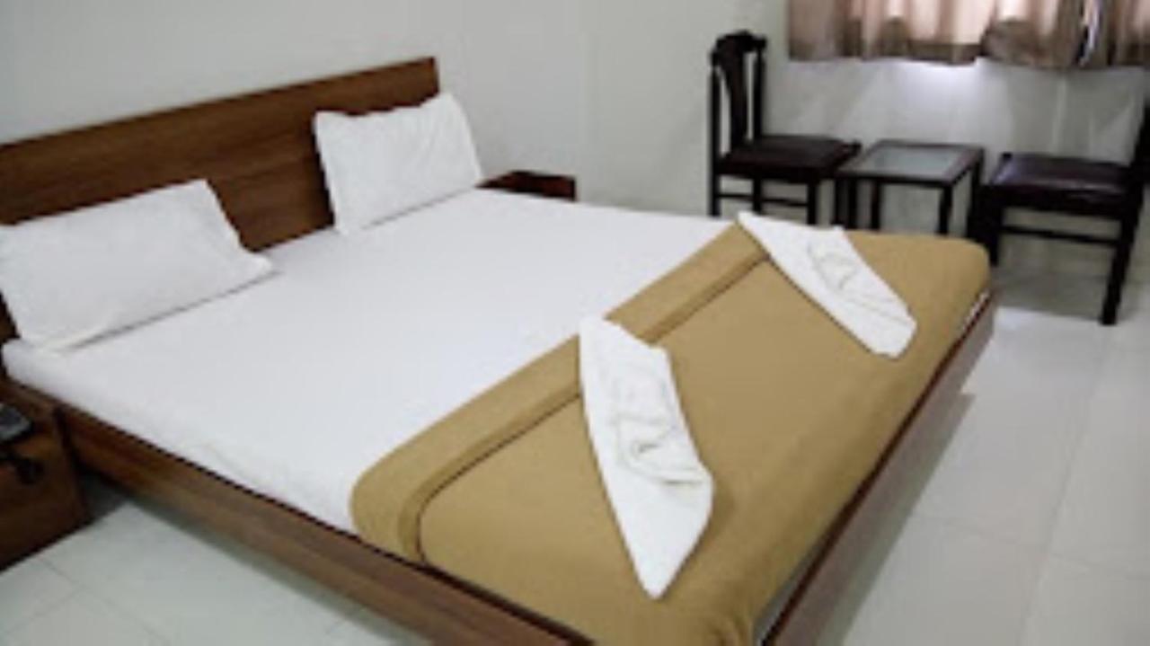 Hotel Avanti, 纳西克 外观 照片